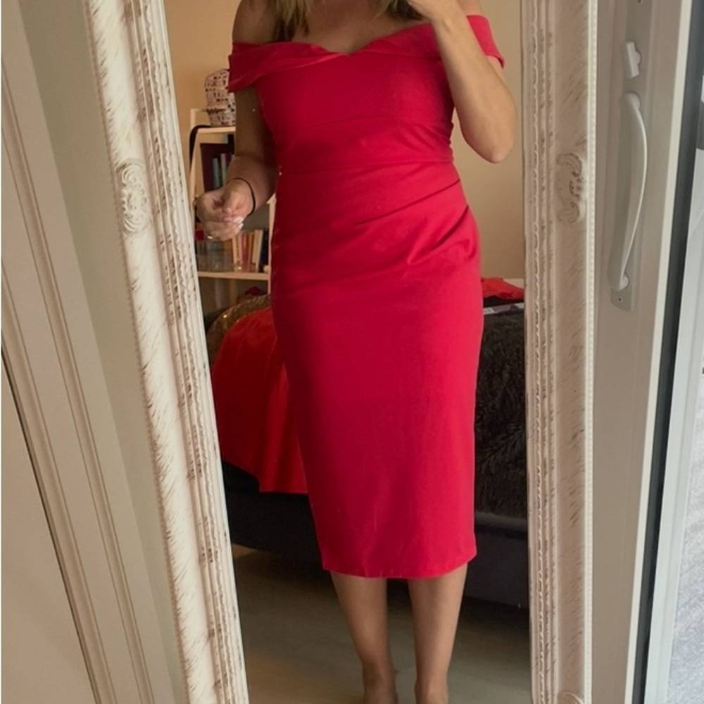 Off The Shoulder Ruched Midi Dress - Picture 11 of 16